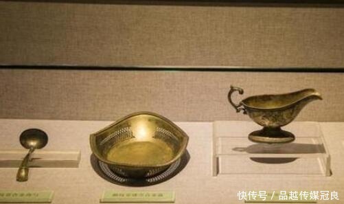 辫子|实拍溥仪遗物：玩过的蛐蛐罐依旧保存，使用的餐具做工精美！