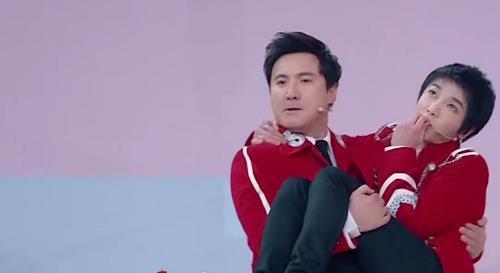  断句|华晨宇直播闹笑话，神断句“沈腾公主，抱”，腾哥啥时候成公主了