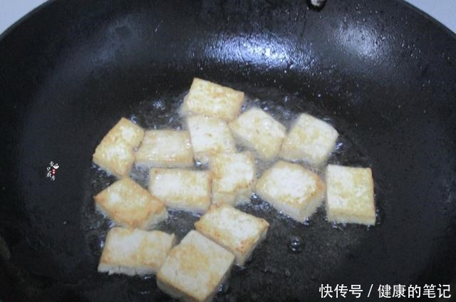 简单|春天,我常做这菜给家人吃,简单好吃,营养吸收好,全家都爱!