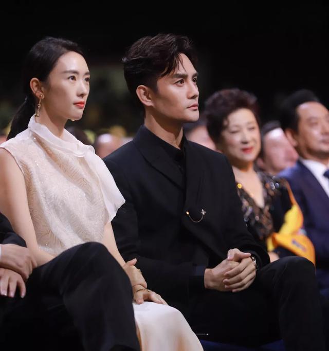 白皙|金鹰奖女星高清同框照:赵丽颖白皙完胜谭松韵,宋茜状态不如陶虹