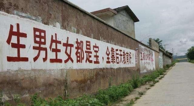 红烧肉|“我能尝一口红烧肉吗”,6岁姐姐央求弟弟,妈妈举动不配为人母