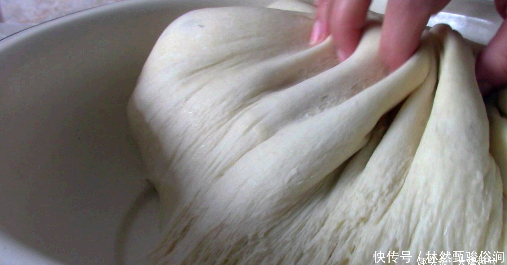 黄豆|1把黄豆2个鸡蛋,做成早餐,比包子简单,比油条好吃,越嚼越香