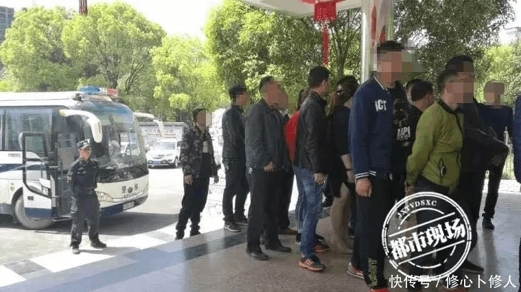 警方|一天抓了128人! 现场混乱不堪.提醒家人千万远离赌博