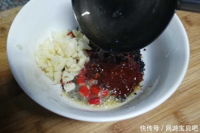 辣椒|酸辣粉的操作非常简单,只要一煮一拌就完成了