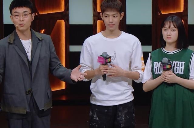  李诚儒|何昶希把戏演砸还拿S卡，李诚儒质疑却被怒怼，人民币玩家惹不起