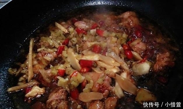 鸭子|夏天吃肉就吃“它”,比牛肉便宜,比猪肉好吃,焖一焖香到舔盘子