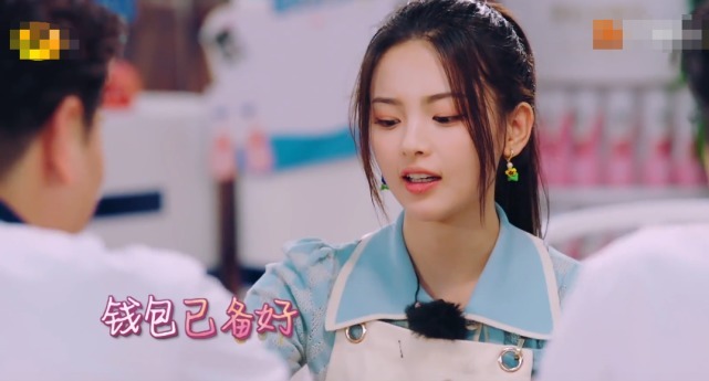 内幕|黄晓明担心餐厅收益达不到,杨超越不过脑的一句话,暴露节目内幕!