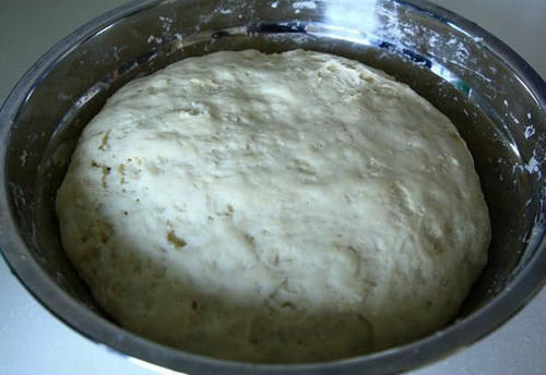 酵母粉|发面别再用白糖和酵母了!用它代替,8分钟快速发满盆