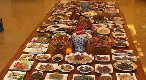 每餐|慈禧生活有多奢侈?每餐吃饭为什么要100多道菜?原因能想象吗