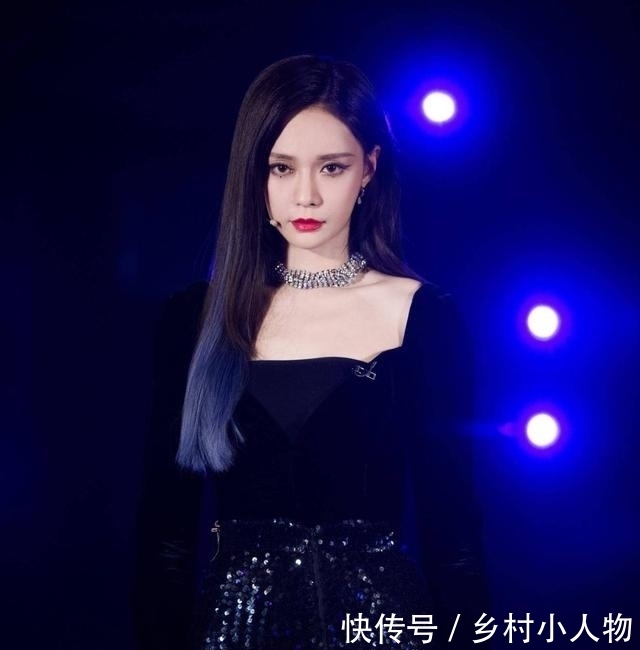 队友|沈梦辰曝光队友“丑照”,但显示出良好的人气