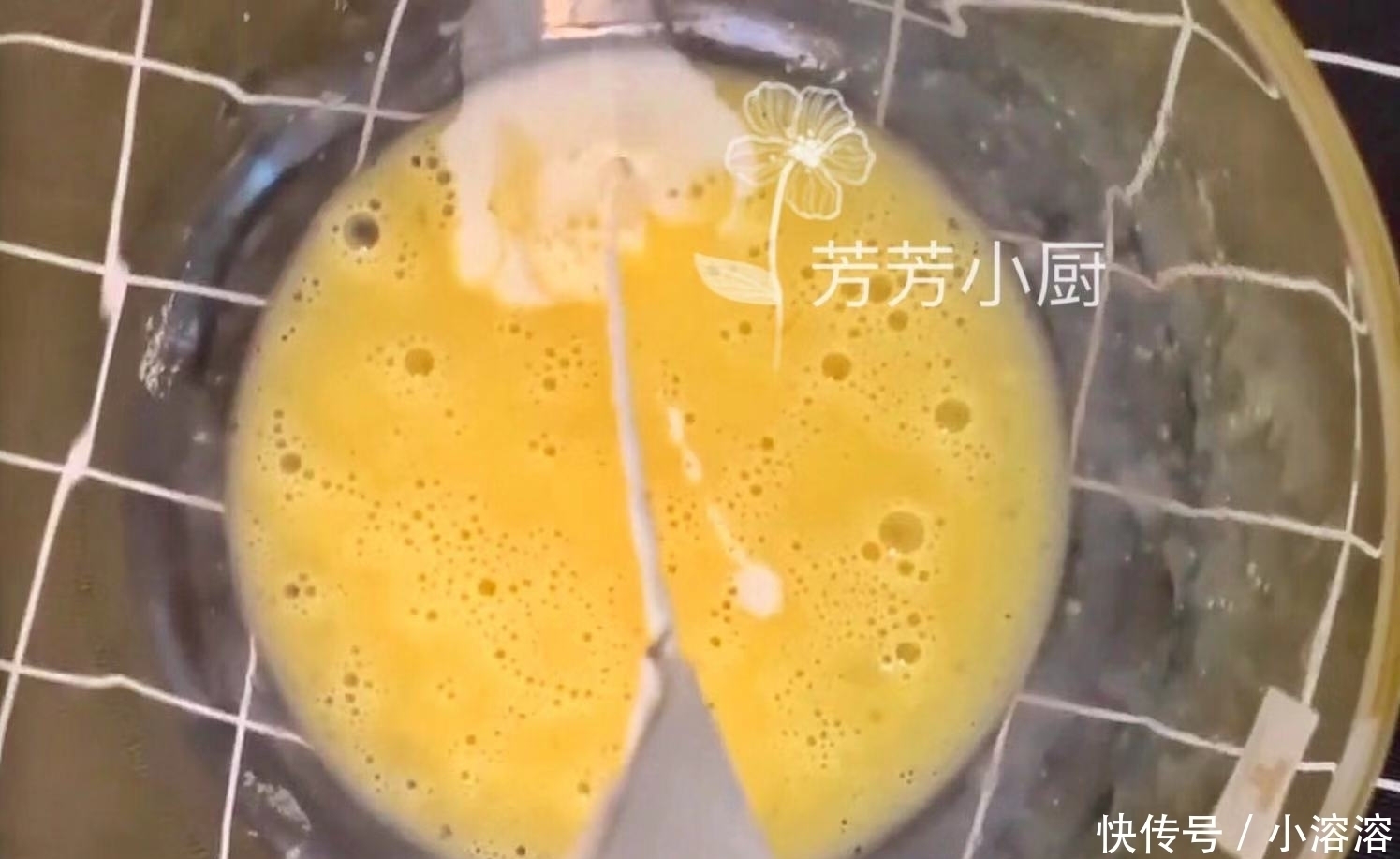  纯牛奶|1包纯牛奶2个鸡蛋，不用烤箱也能做点心，清香营养，比买的还好