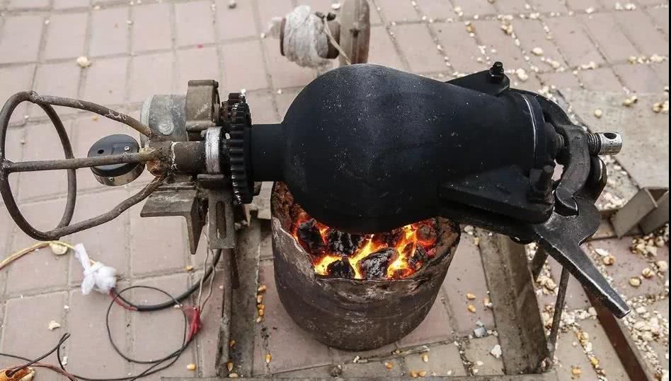 爆米花|逐渐“淘汰”的4种零食,00后想吃都没戏,全吃过的孙子都有了