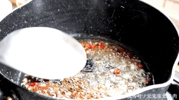 滑嫩味|到了秋天,香菇这样做才好吃,滑嫩味美赛鲍鱼,一人一盘不够吃