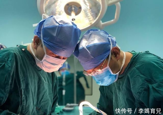 猥亵|17岁女孩商场被人猥亵，男同学仗义出手却遭刑拘