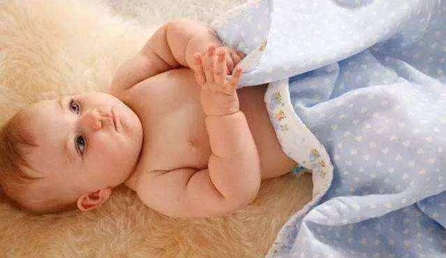 小学生|“没钱买车生什么孩子”孕妇挤公交遭羞辱,小学生帮忙回怼解气