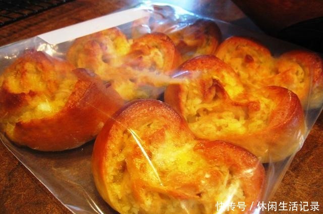 好吃|早餐面包这样做,孩子上学从不赖床,5分钟出锅,简单营养又好吃