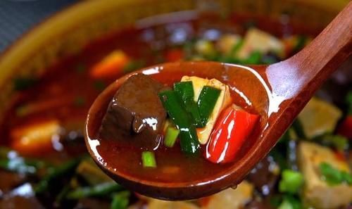 好吃|家常版猪血烧豆腐,嫩滑入味,鲜香又营养,比饭店的还好吃,下饭