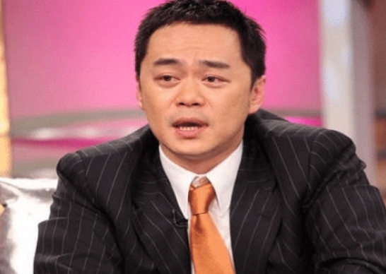 前夫|被前夫嫌恶心的Selina,37岁仍单身一人,说自己没有性吸引力