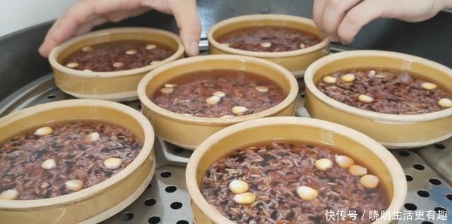 好吃|蒸米饭别老一套做,试试客家一锅传统杂粮饭,香软好吃孩子超爱吃