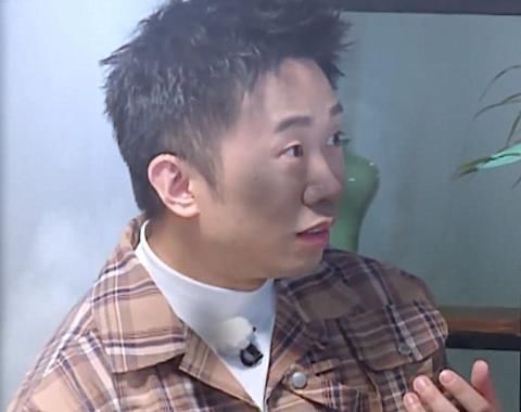 李晨|杨迪跟蔡徐坤“翻脸”时,其他人都笑作一团,谁注意到李晨的反应