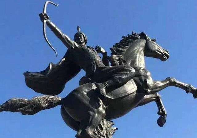 战绩|李广战绩不如卫青霍去病，为何后世诗人多“捧李广”“踩卫霍”？