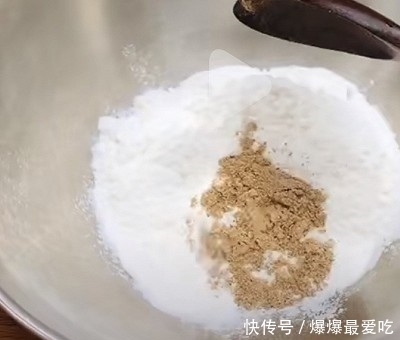 料理|#全电厨王料理挑战赛热力开战!#半发面芝麻烧饼