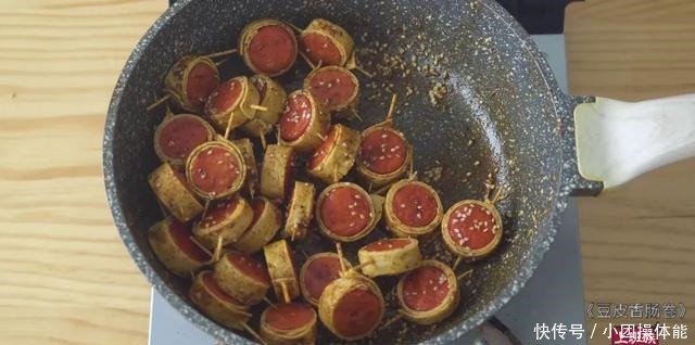 豆皮香肠|香肠又有新吃法,秒杀烧烤路边摊,5元搞定