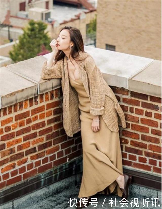 气质|四五十岁的女人不服老!夏季咬咬牙买这3款连衣裙,减龄更有气质