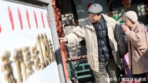 记忆|阿尔茨海默病患者家庭:疾病夺走的,不止是记忆