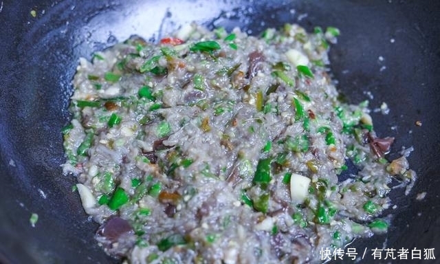 从小|茄子的特色吃法,从小就好这一口,开胃下饭,初秋吃正合适