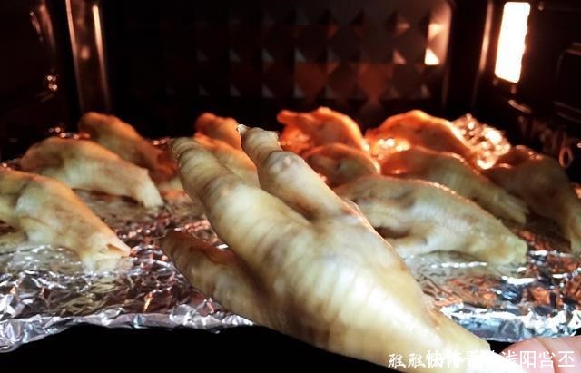 家人|虎皮凤爪不用买了,一次做三五斤,做法简单,学会家人夸你是大厨
