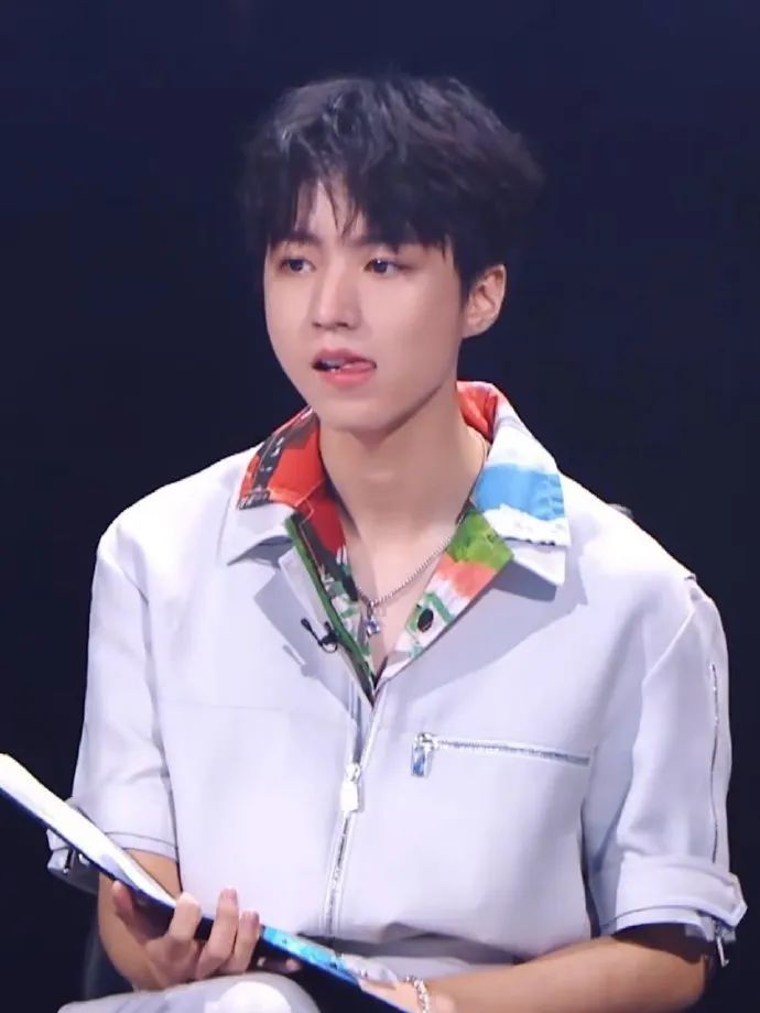 选手们|《我们的乐队》男选手被王俊凯圈粉!不仅猛夸颜值,还透露有体香