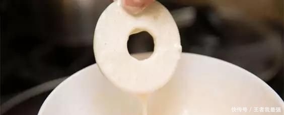  煎饼果子|这才是煎饼果子最好吃的做法,煎饼香,果子酥,比外面卖的还好吃