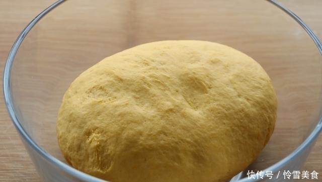 做法|南瓜加1碗核桃,新做法太香,补脑易消化,孩子隔三差五吵着要吃