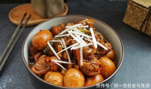 入口|猪脚加了一勺这个,味道香浓醇厚,入口肥而不腻,真是越吃越上瘾