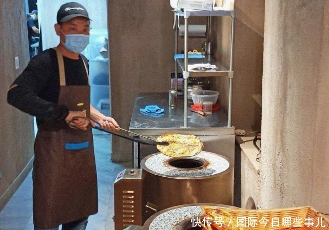 纽约|北美第一家锅盔店,中秋节竟然卖月饼味的锅盔