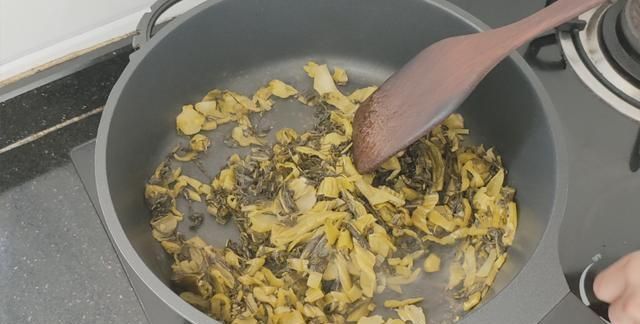 详细|美味的广式盖浇饭，详细做法步骤，荤素搭配一锅，营养好吃又简单