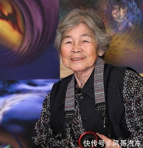  网红|这位奶奶大器晚成，72岁学摄影，89岁办影展，想退休可实力不允许