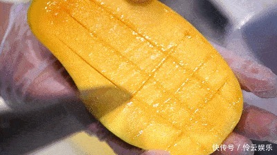 水果|4种“网红水果切法”火遍全网,西瓜这样切,女生再也不怕吃花脸