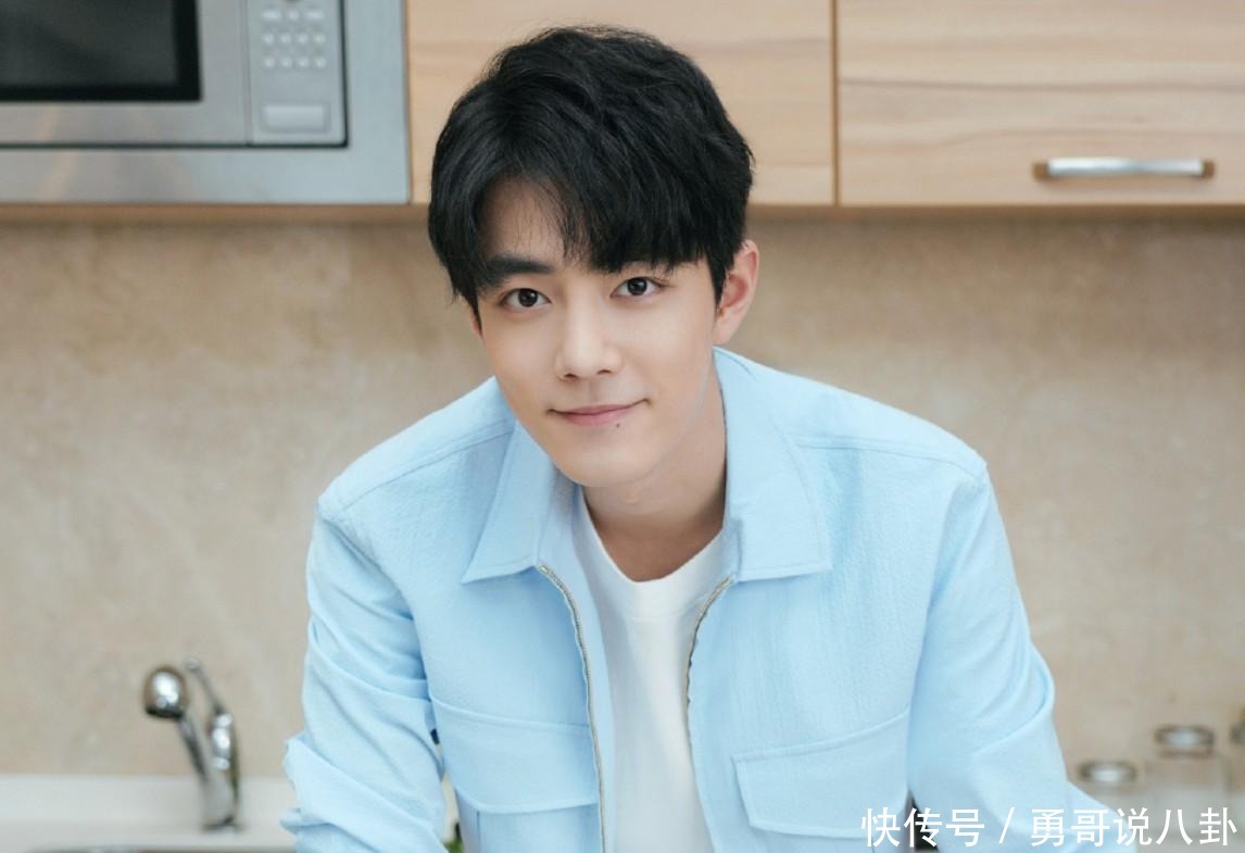 高度|《青春环游记2》开播不久,收视率上升到新高度,飞行嘉宾肖战功不可没