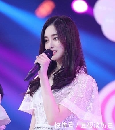  徐艺洋|黄子韬开直播“路人缘”，粉丝只关心徐艺洋在干嘛？黄子韬的回答“凉凉”！