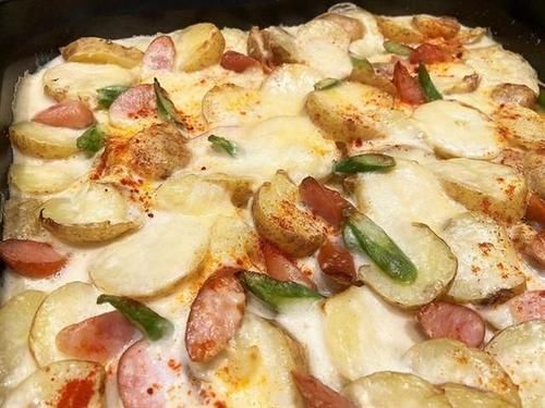 东京地区新|肯德基开首家自助餐厅,每位147元限时80分钟,炸鸡汉堡随便吃