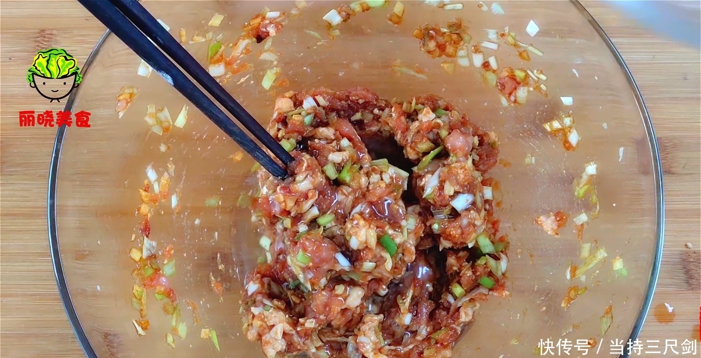 记住|蒸包子,记住不要直接上锅蒸,诀窍告诉你,出锅包子又白又软好吃