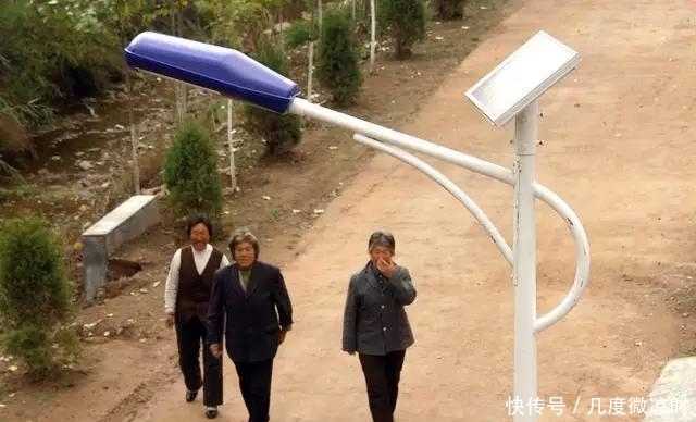 生活|为改善农民生活安装路灯, 现实情况却让人失望, 农民: 看着就心塞!