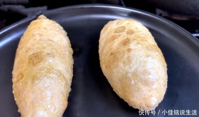 简单|秋天,吃包子饺子不如吃它,做法简单,外酥里鲜,做一锅不够吃