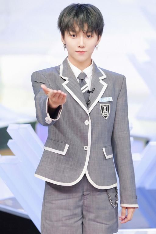  代表|《青春有你2》刘雨昕，你中性打扮凭什么能代表女团C位出道