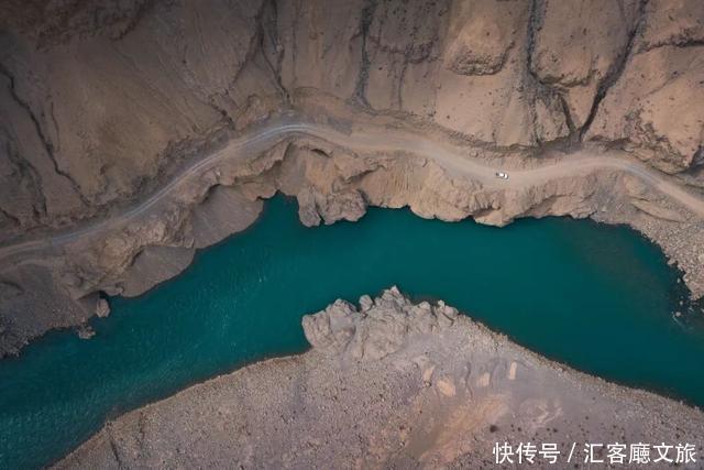 自驾|憋疯了!15条醉美新疆自驾线,正适合七八月挑一条出发!