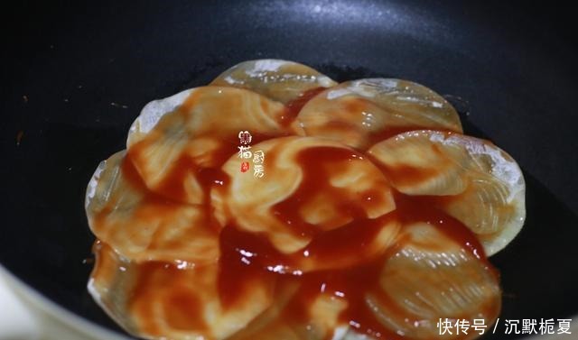 平底锅|想吃披萨,不会揉面没有烤箱不用叫外卖,有平底锅就能做