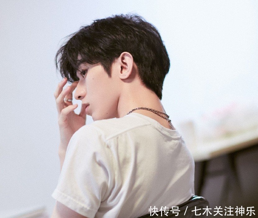 说话|李晨《奔跑》获胜却流泪,蔡徐坤躲避镜头不说话,太难过了