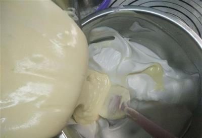 蛋糕|网红爆款入口即化的轻乳酪蛋糕,教你做到不开裂,不塌陷,零失败